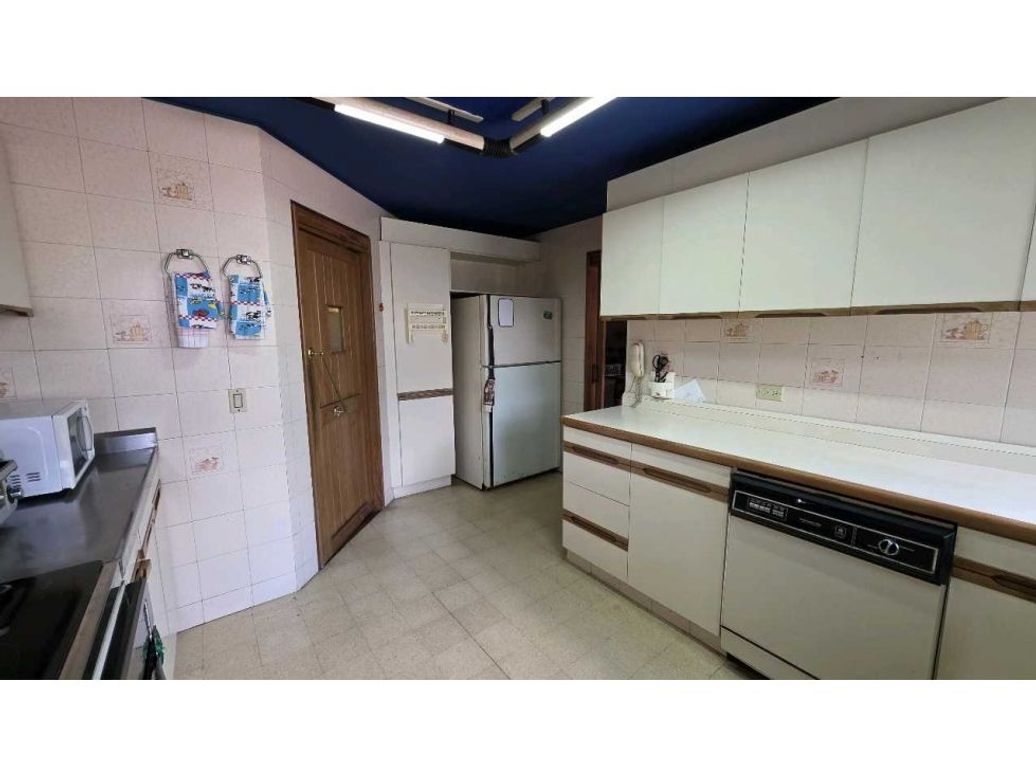 Apartamento de 2 alcobas en venta en Santa Ana Oriental, Bogotá, 247 m² · foto 13 de 20