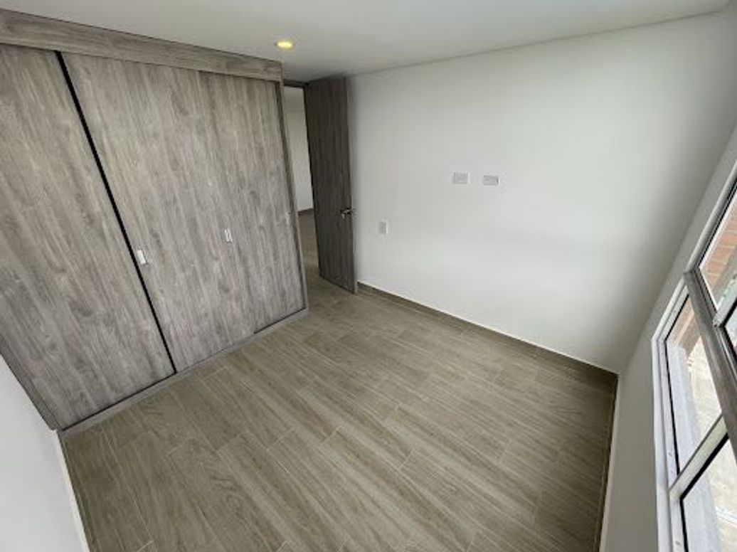 Apartamento de 1 alcoba en venta en La Granja Norte, Bogotá, 30 m² · foto 9 de 11