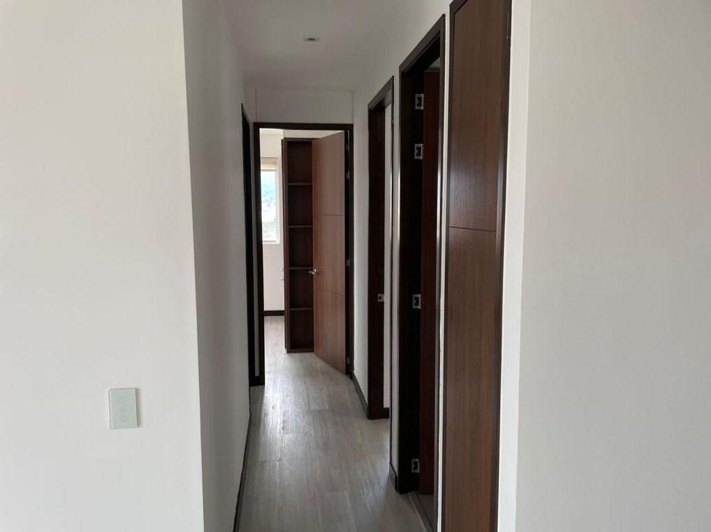 Apartamento de 3 alcobas en venta en Ciudad Jardín Norte, Bogotá, 122 m² · foto 8 de 20