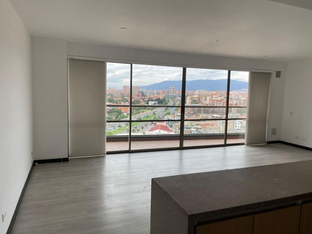 Apartamento de 3 alcobas en venta en Ciudad Jardín Norte, Bogotá, 122 m² · foto 2 de 20