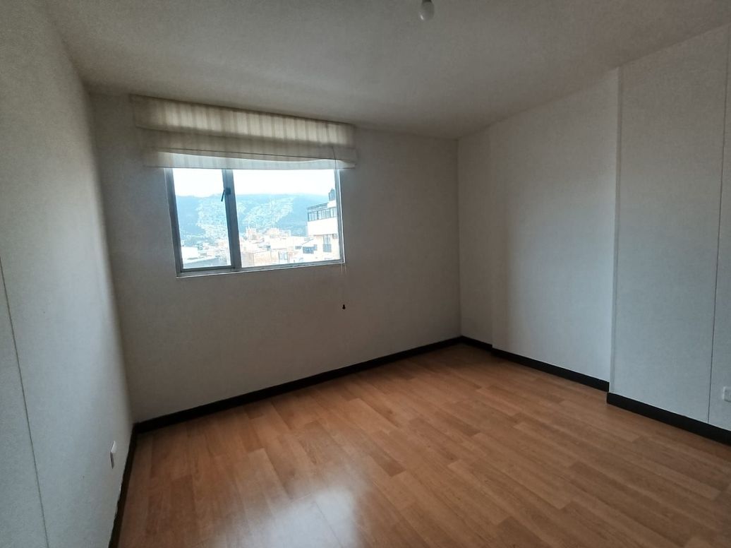 Apartamento de 3 alcobas en venta en Toberin, Bogotá, 64 m² · foto 4 de 14