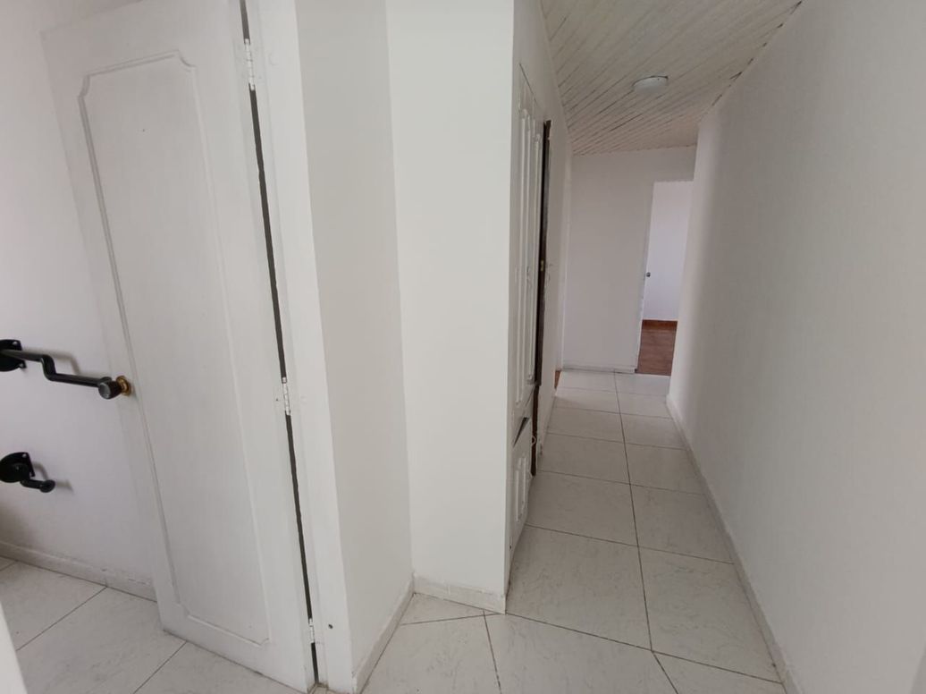 Apartamento de 3 alcobas en venta en La Soledad, Bogotá, 135 m² · foto 17 de 20