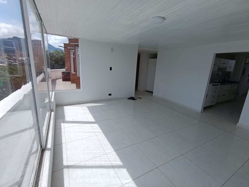 Apartamento de 3 alcobas en venta en La Soledad, Bogotá, 135 m² · foto 5 de 20