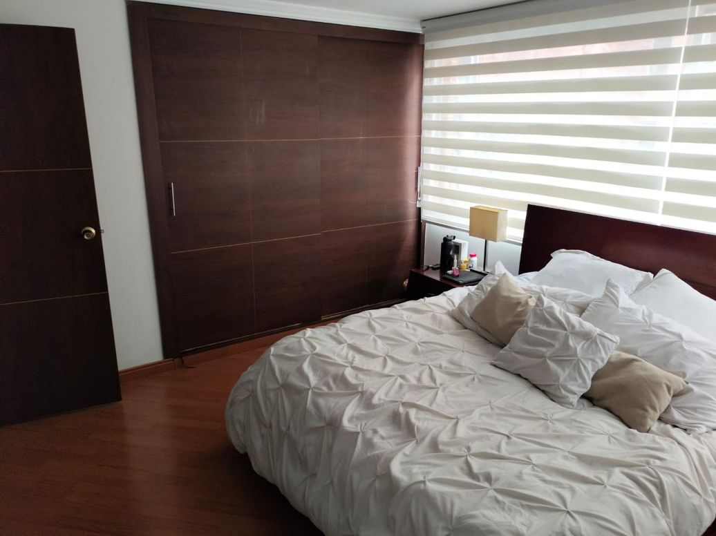 Apartamento de 3 alcobas en venta en Chico Navarra, Bogotá, 129 m² · foto 17 de 18