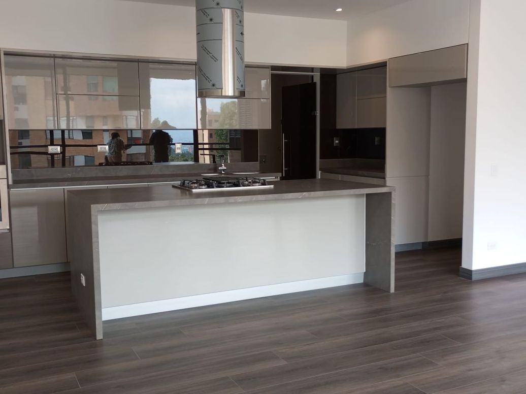 Apartamento de 4 alcobas en venta en Torreladera, Bogotá, 165 m² · foto 4 de 20