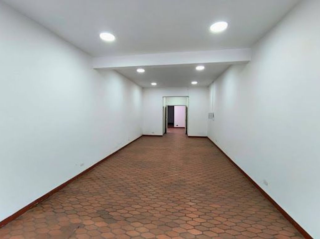 Casa de 9 alcobas en venta en Teusaquillo, Bogotá, 394 m² · foto 17 de 20