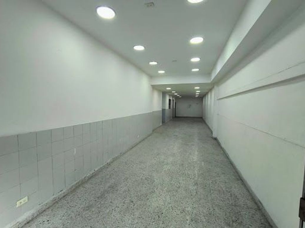 Casa de 9 alcobas en venta en Teusaquillo, Bogotá, 394 m² · foto 3 de 20