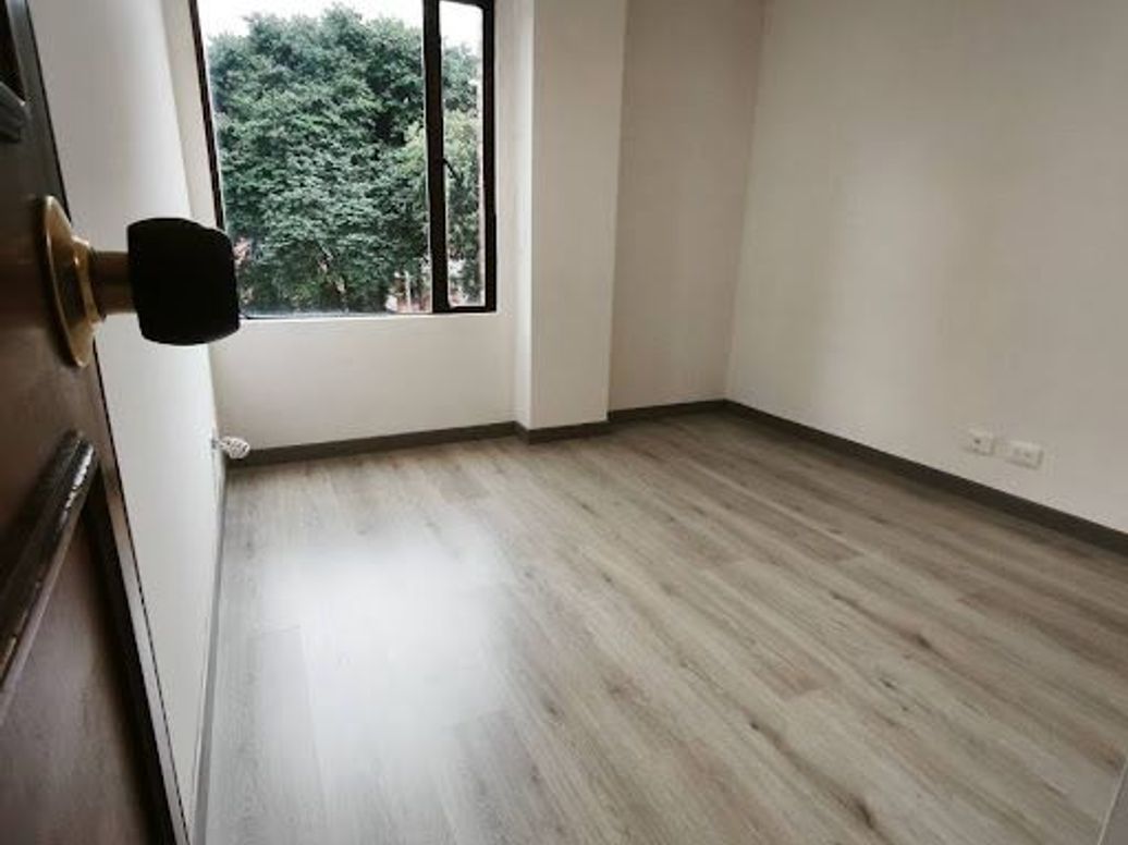 Apartamento de 3 alcobas en venta en Santa Barbara, Bogotá, 88 m² · foto 7 de 13