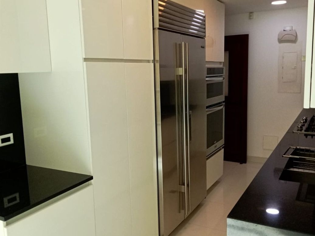 Apartamento de 3 alcobas en venta en Centro Norte Usaquen, Bogotá, 228 m² · foto 4 de 20