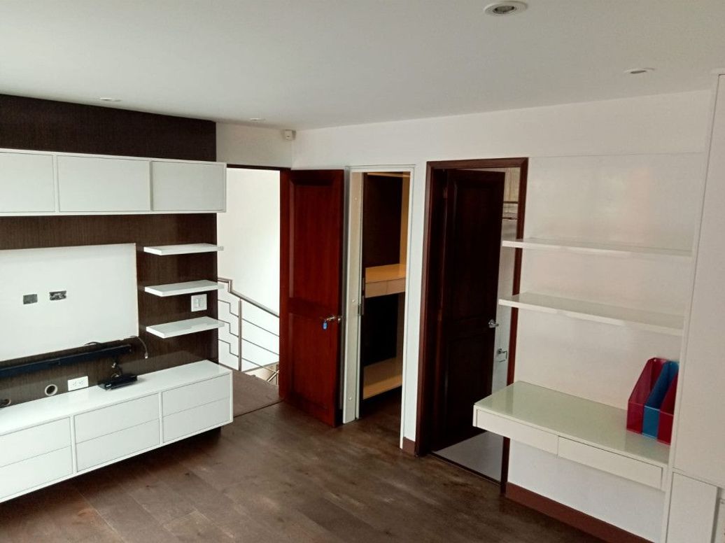 Apartamento de 3 alcobas en venta en Centro Norte Usaquen, Bogotá, 228 m² · foto 12 de 20