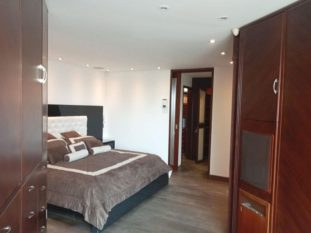 Apartamento de 3 alcobas en venta en Centro Norte Usaquen, Bogotá, 228 m² · foto 8 de 20