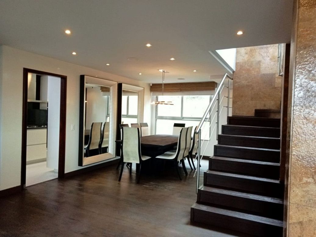 Apartamento de 3 alcobas en venta en Centro Norte Usaquen, Bogotá, 228 m² · foto 3 de 20