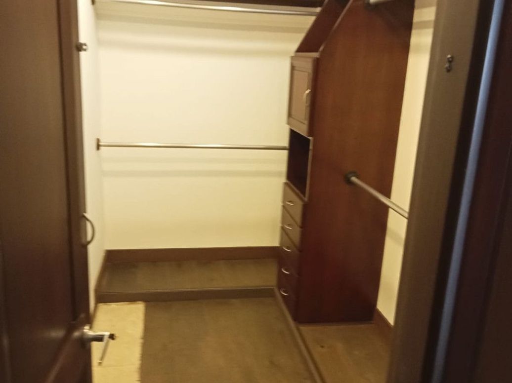 Apartamento de 3 alcobas en venta en Centro Norte Usaquen, Bogotá, 228 m² · foto 14 de 20