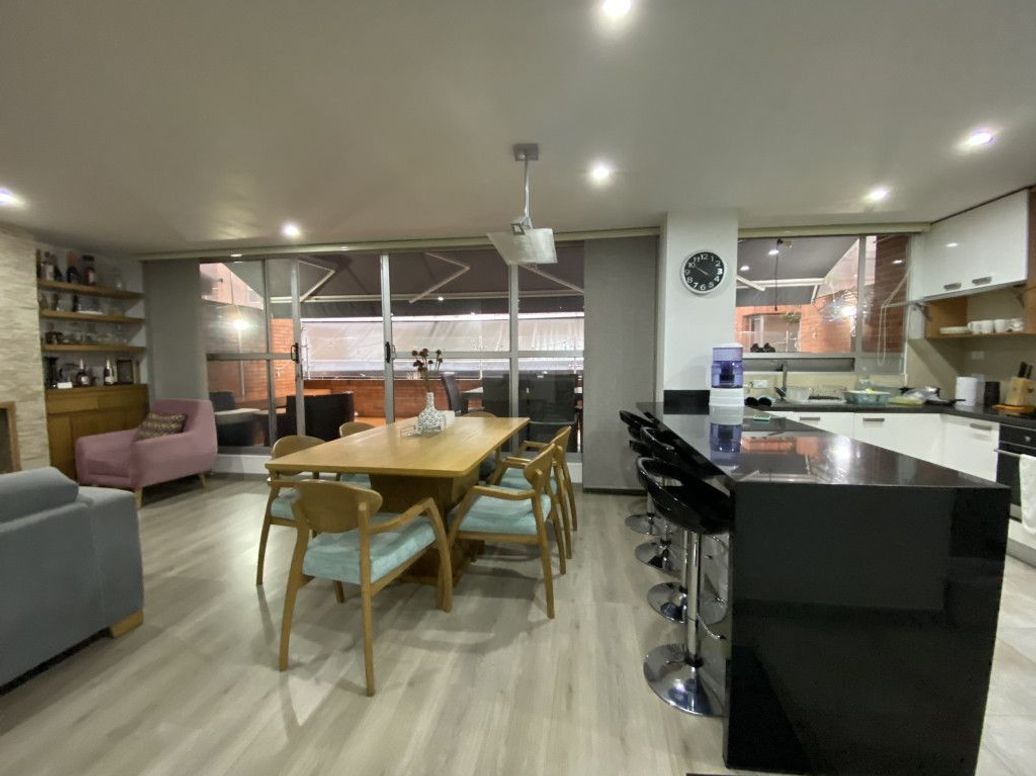 Apartamento de 2 alcobas en venta en Bellavista, Bogotá, 105 m² · foto 3 de 17