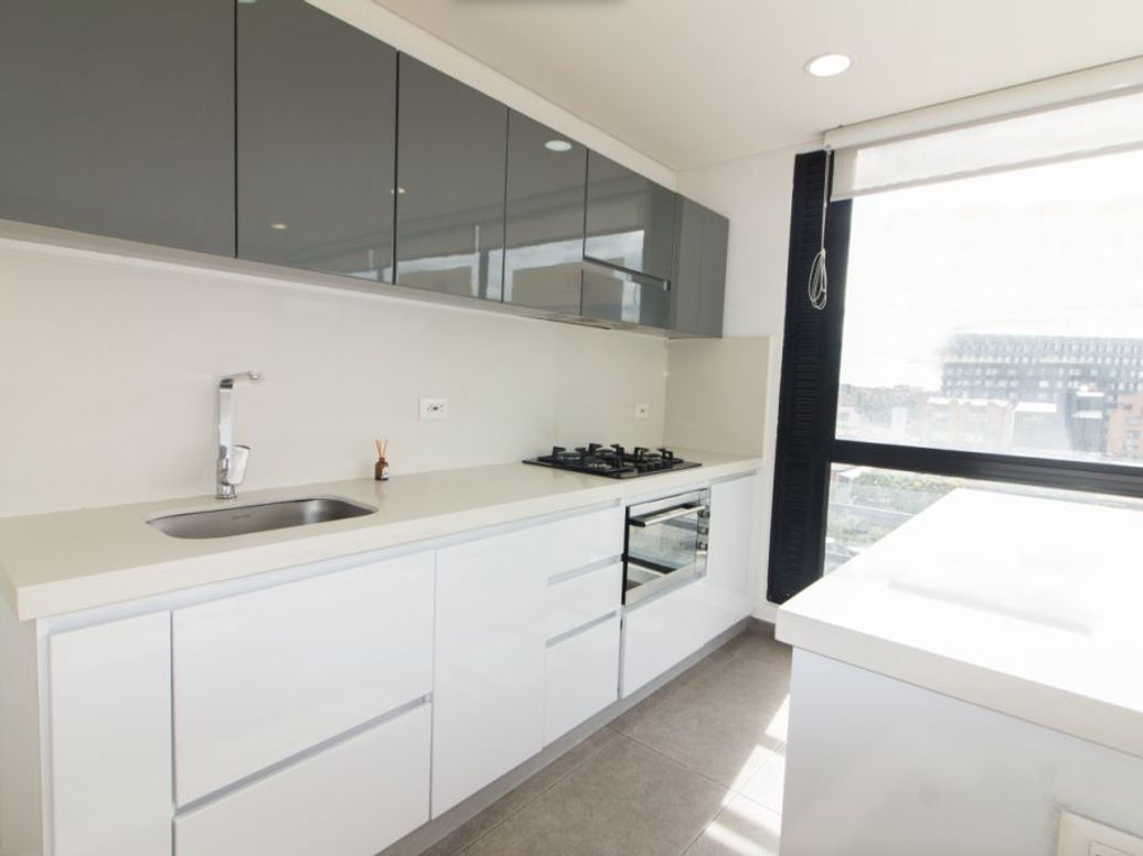 Apartamento de 1 alcoba en venta en Santa Ana Occidental, Bogotá, 52 m² · foto 4 de 20