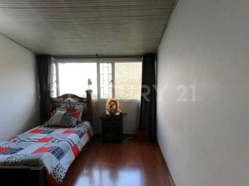 Casa de 4 alcobas en venta en Niza, Bogotá, 241 m² · foto 13 de 20