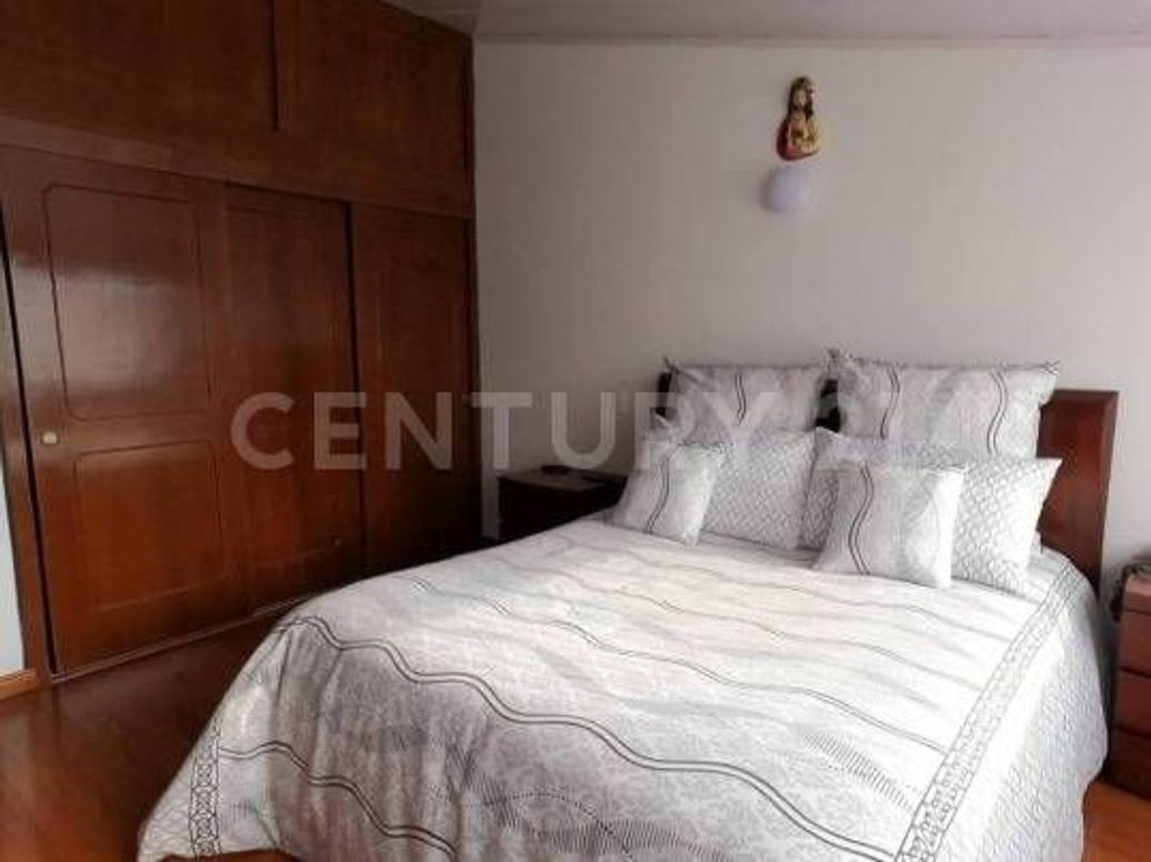 Casa de 4 alcobas en venta en Niza, Bogotá, 241 m² · foto 17 de 20