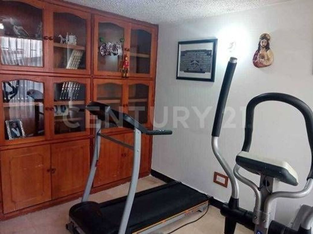 Casa de 4 alcobas en venta en Niza, Bogotá, 241 m² · foto 10 de 20