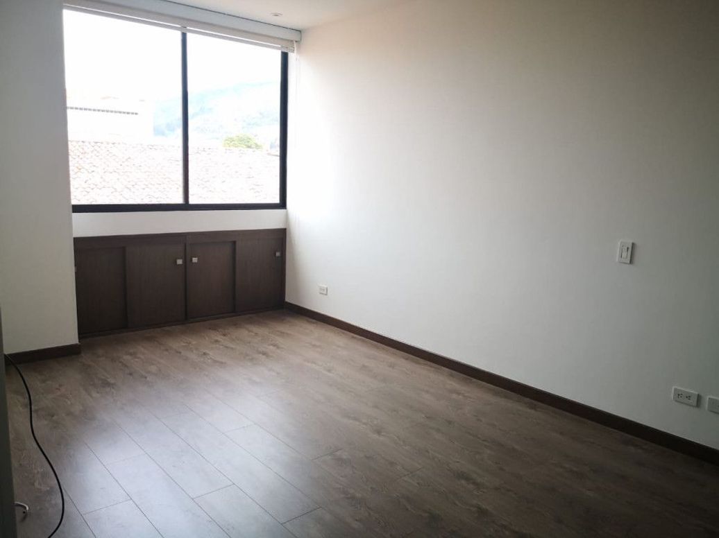 Apartamento de 3 alcobas en venta en Molinos Norte, Bogotá, 153 m² · foto 8 de 20