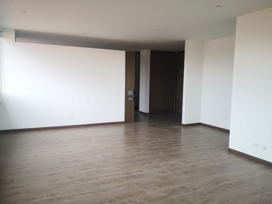 Apartamento de 3 alcobas en venta en Molinos Norte, Bogotá, 153 m² · foto 7 de 20