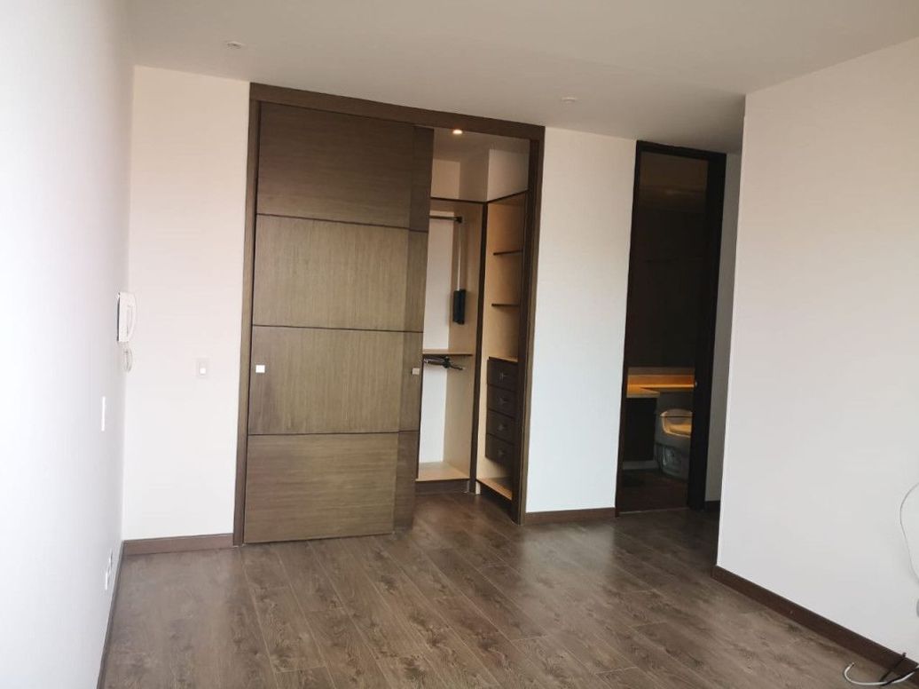 Apartamento de 3 alcobas en venta en Molinos Norte, Bogotá, 153 m² · foto 11 de 20