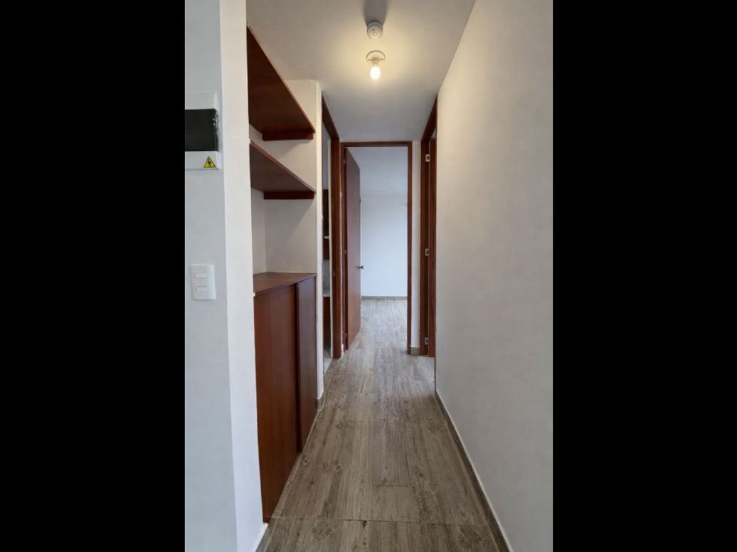 Apartaestudio en venta en Gran Granada, Bogotá, 36 m² · foto 3 de 8