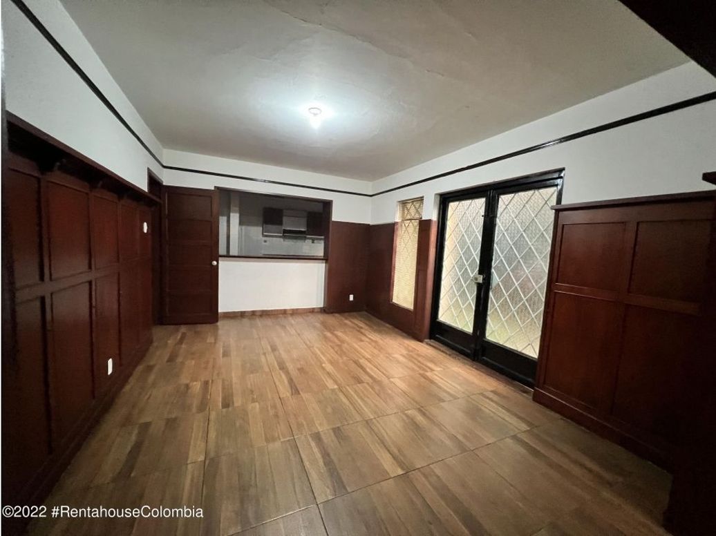 Casa de 11 alcobas en venta en San Luis, Bogotá, 590 m² · foto 5 de 20