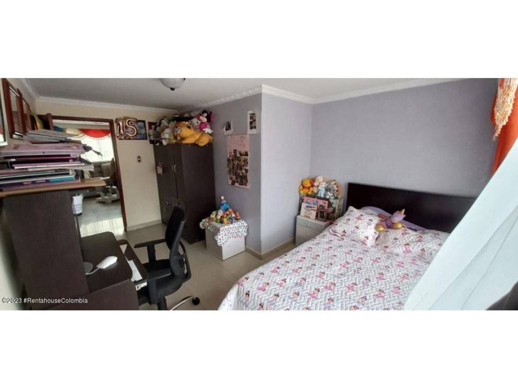 Casa de 8 alcobas en venta en Camino Viejo De San Cristóbal, Bogotá, 305 m² · foto 11 de 20