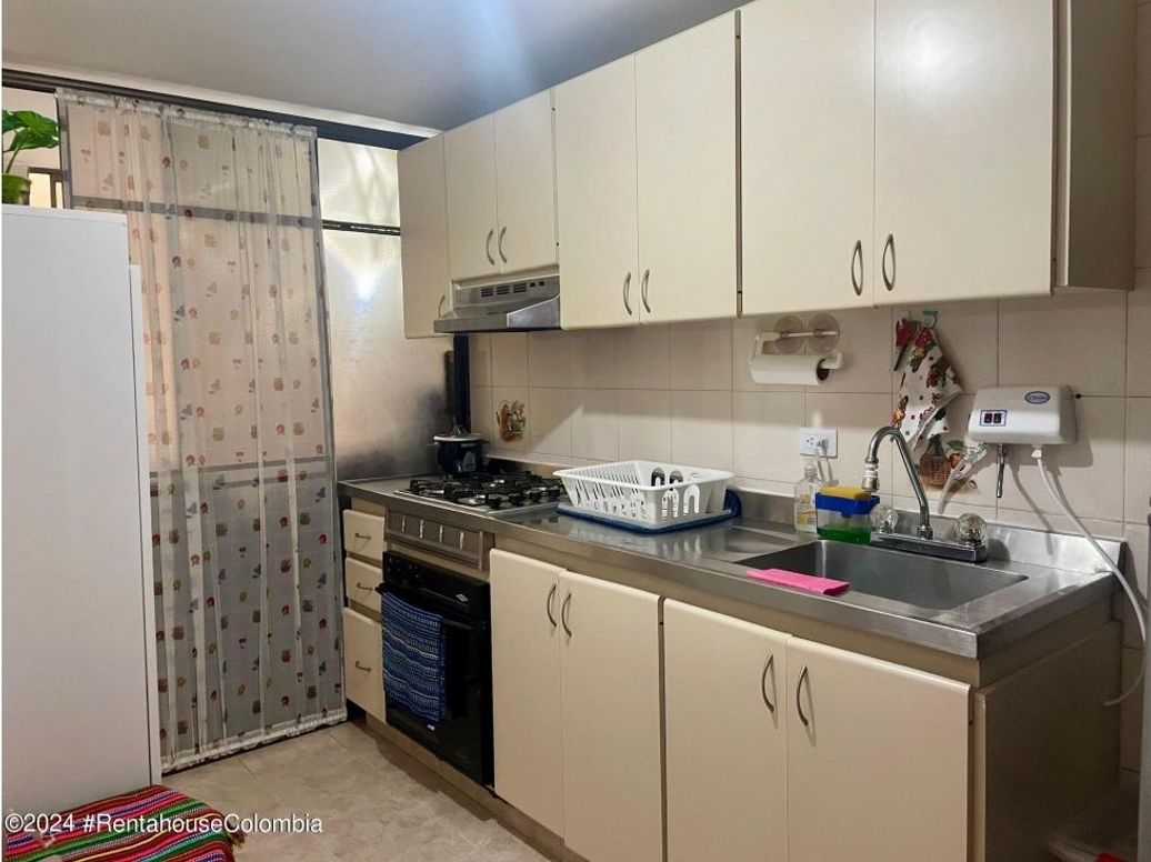 Apartamento de 3 alcobas en venta en Villa Magdala, Bogotá, 87 m² · foto 15 de 20