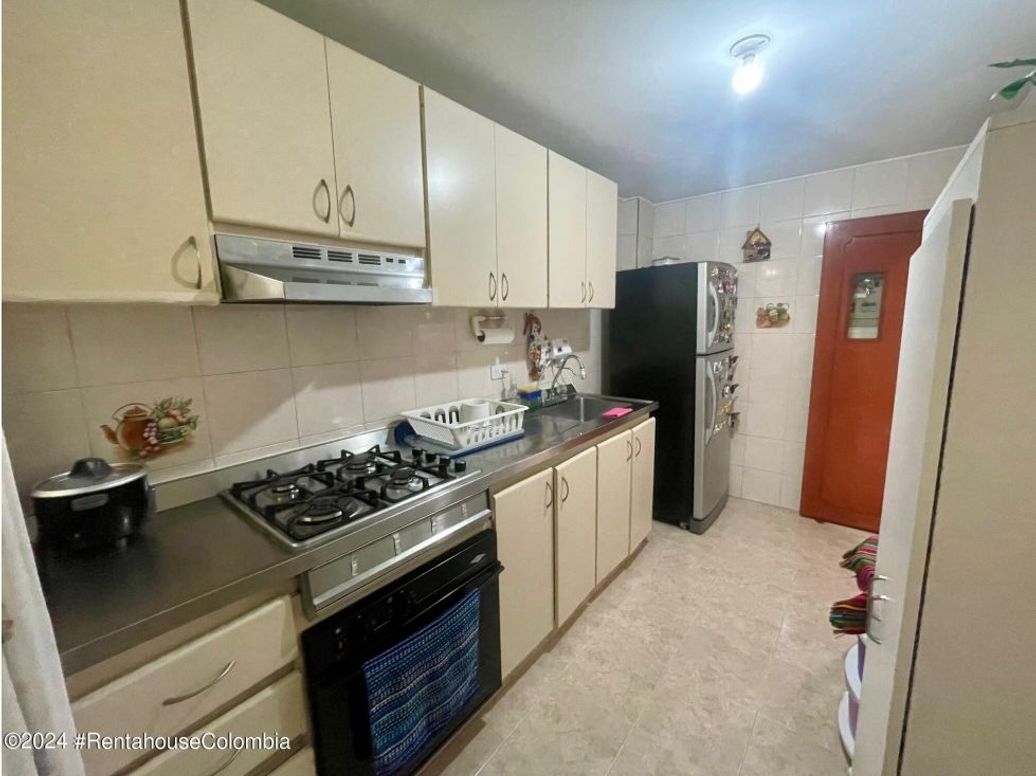 Apartamento de 3 alcobas en venta en Villa Magdala, Bogotá, 87 m² · foto 13 de 20