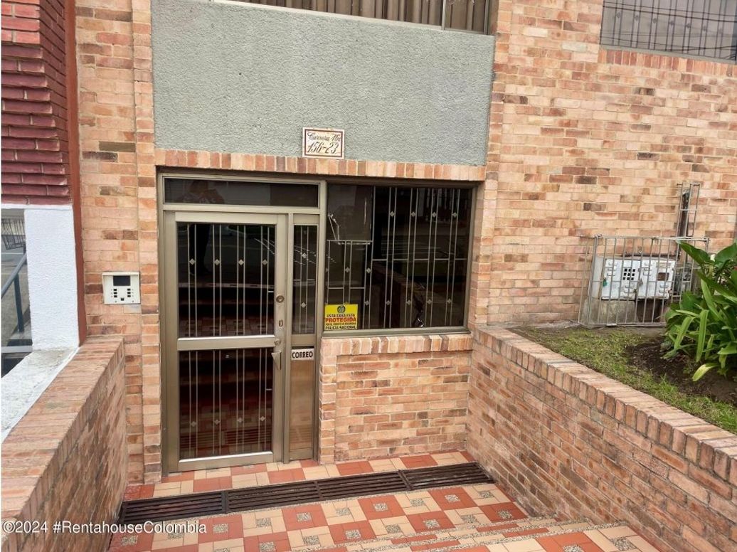 Apartamento de 3 alcobas en venta en Villa Magdala, Bogotá, 87 m² · foto 3 de 20