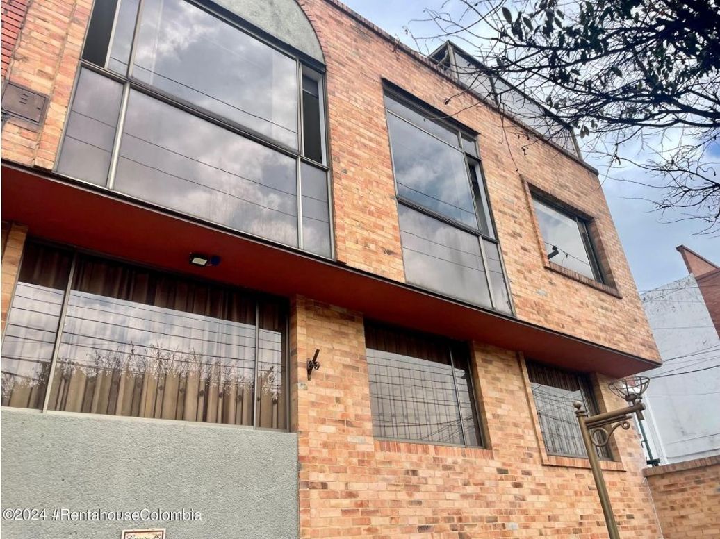 Apartamento de 3 alcobas en venta en Villa Magdala, Bogotá, 87 m² · foto 2 de 20