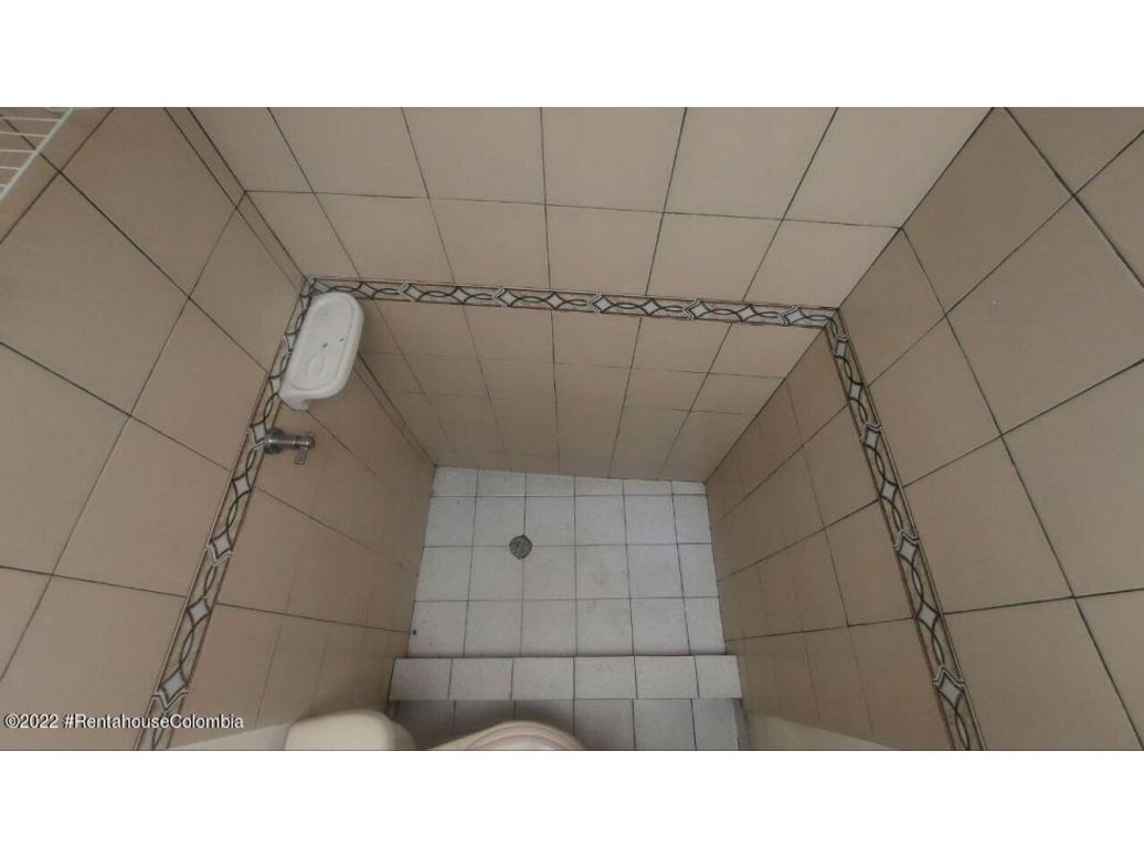 Casa de 7 alcobas en venta en Villa Elisa, Bogotá, 154 m² · foto 14 de 20