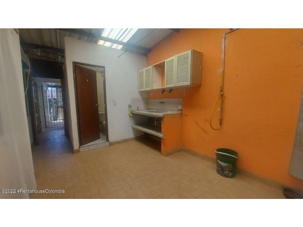 Casa de 7 alcobas en venta en Villa Elisa, Bogotá, 154 m² · foto 16 de 20