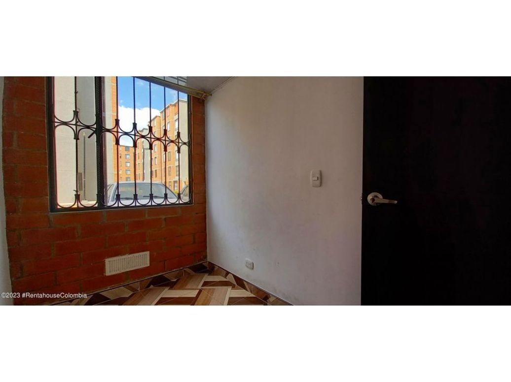 Apartamento de 3 alcobas en venta en San Bernardino, Bogotá, 48 m² · foto 5 de 19