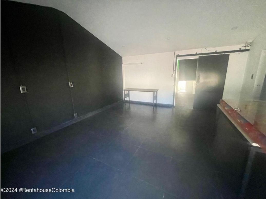 Casa de 1 alcoba en venta en Villa Magdala, Bogotá, 450 m² · foto 17 de 20