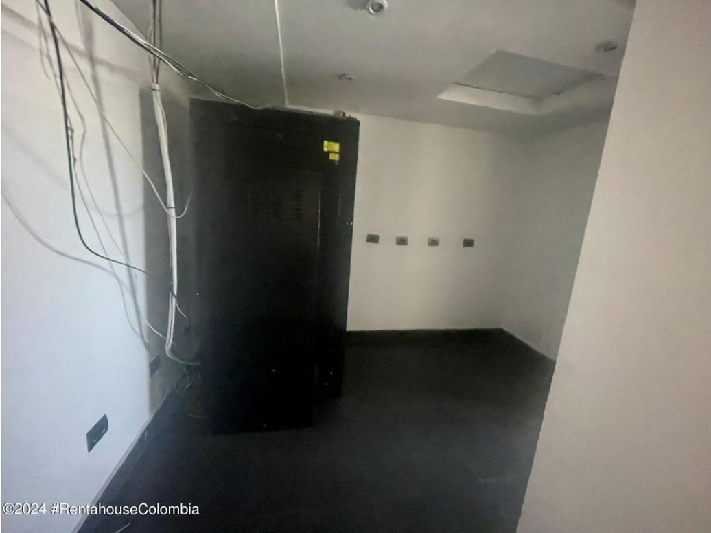 Casa de 1 alcoba en venta en Villa Magdala, Bogotá, 450 m² · foto 18 de 20