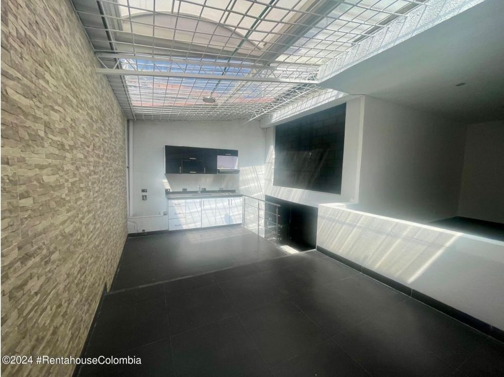 Casa de 1 alcoba en venta en Villa Magdala, Bogotá, 450 m² · foto 9 de 20