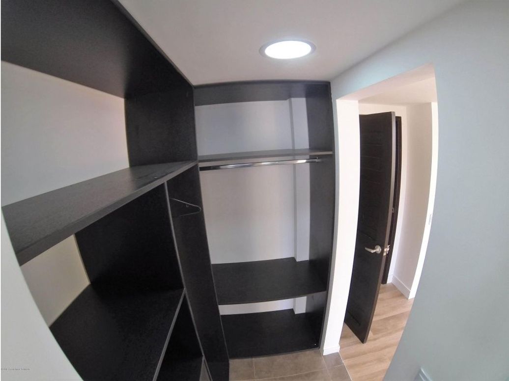Apartamento de 3 alcobas en venta en San Patricio, Bogotá, 141 m² · foto 11 de 20