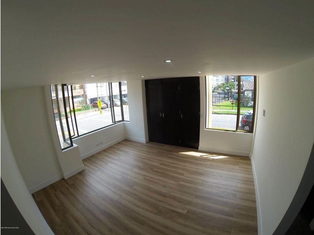 Apartamento de 3 alcobas en venta en San Patricio, Bogotá, 141 m² · foto 19 de 20