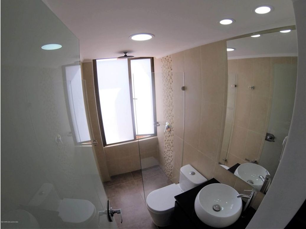 Apartamento de 3 alcobas en venta en San Patricio, Bogotá, 141 m² · foto 10 de 20