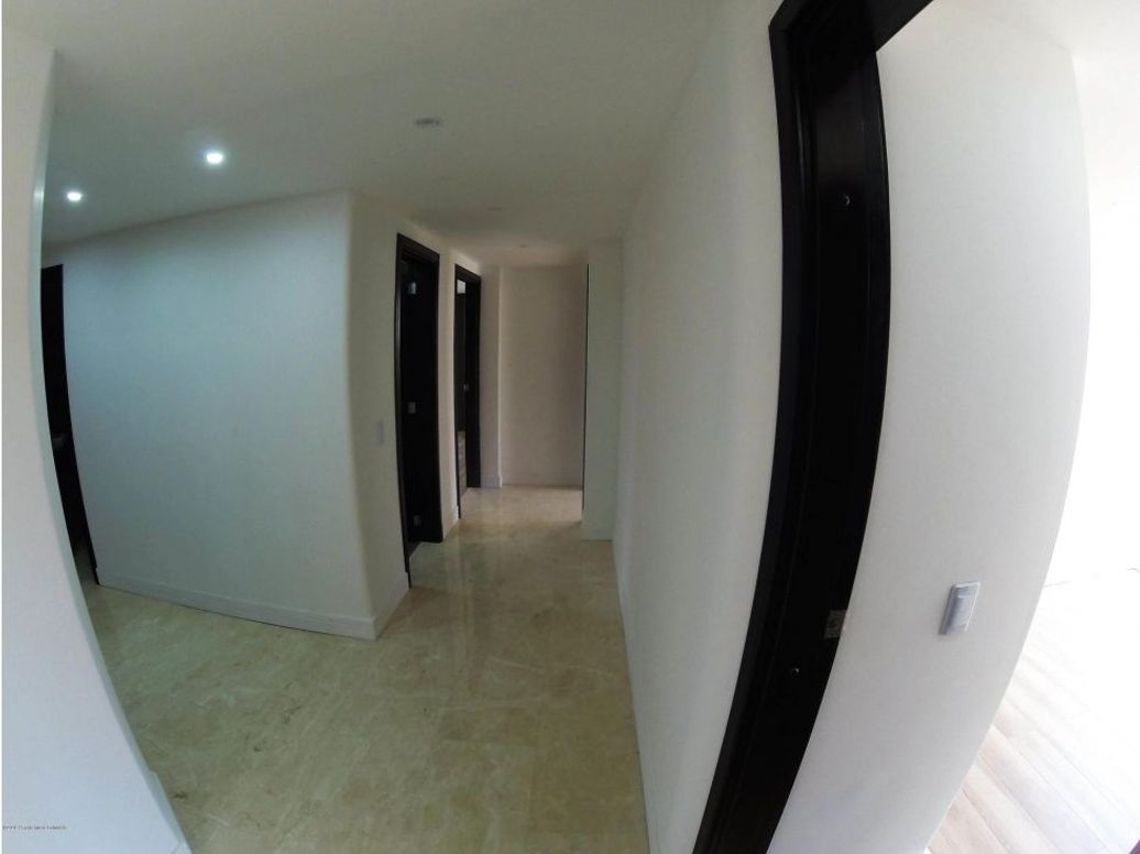 Apartamento de 3 alcobas en venta en San Patricio, Bogotá, 141 m² · foto 17 de 20