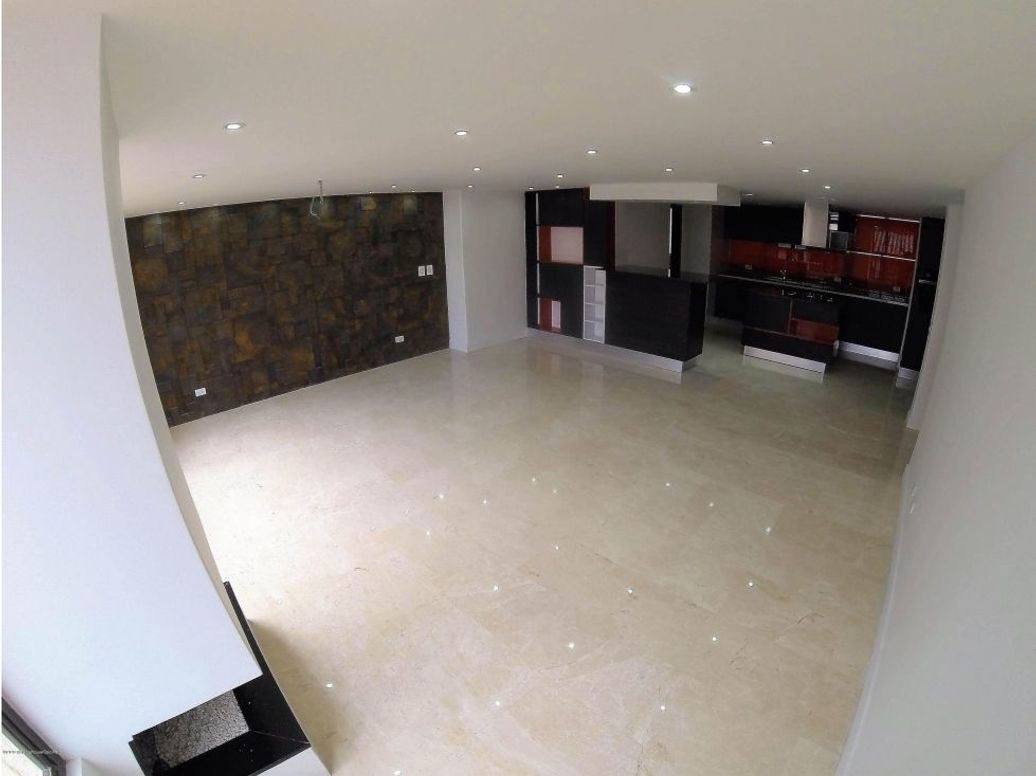 Apartamento de 3 alcobas en venta en San Patricio, Bogotá, 141 m² · foto 6 de 20