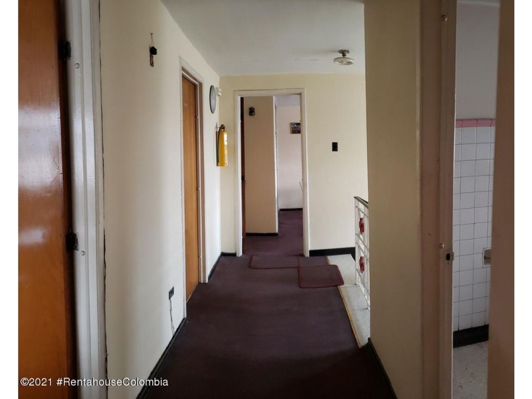 Casa de 5 alcobas en venta en La Aurora, Bogotá, 156 m² · foto 7 de 10