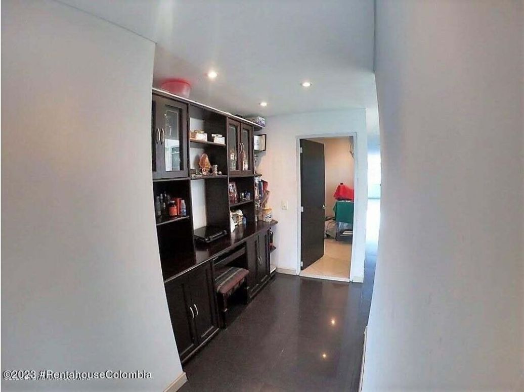Casa de 10 alcobas en venta en Bonanza, Bogotá, 480 m² · foto 5 de 20