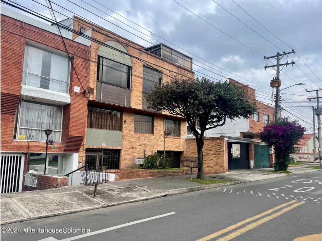 Apartamento de 3 alcobas en venta en Villa Magdala, Bogotá, 83 m² · foto 2 de 20