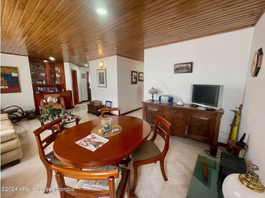 Apartamento de 3 alcobas en venta en Villa Magdala, Bogotá, 83 m² · foto 6 de 20