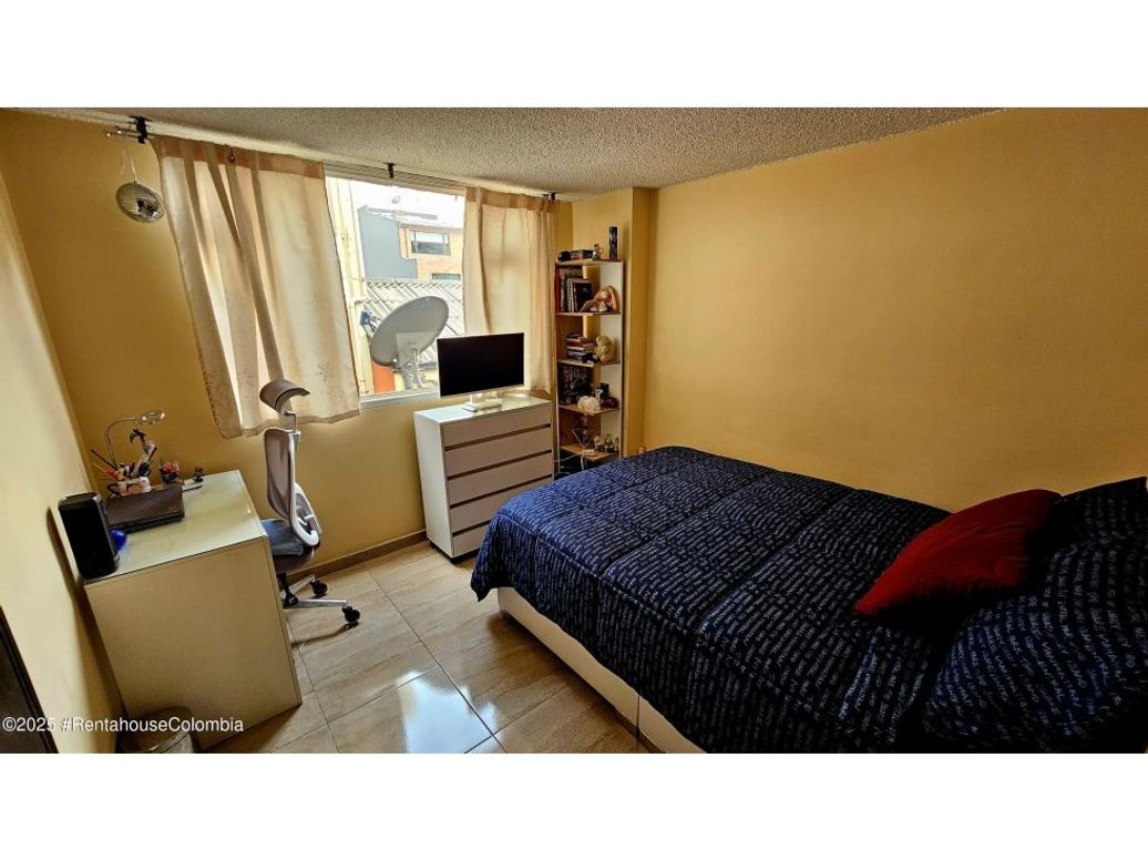 Apartamento de 3 alcobas en venta en Marly, Bogotá, 107 m² · foto 11 de 17