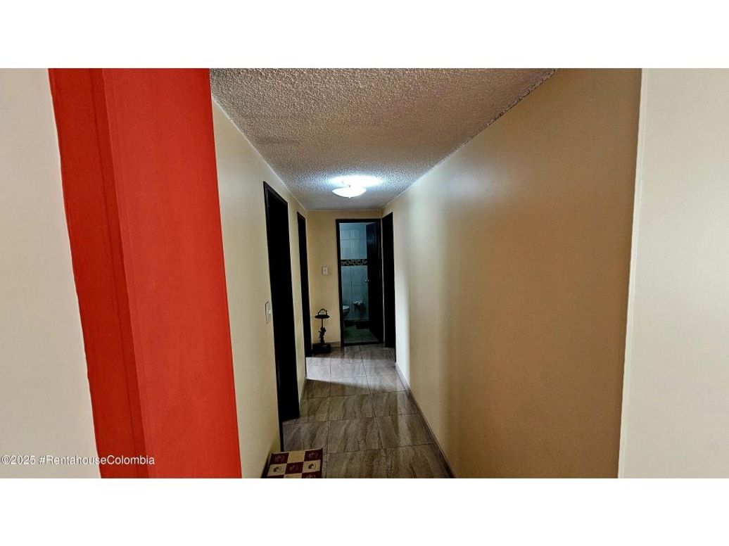 Apartamento de 3 alcobas en venta en Marly, Bogotá, 107 m² · foto 9 de 17
