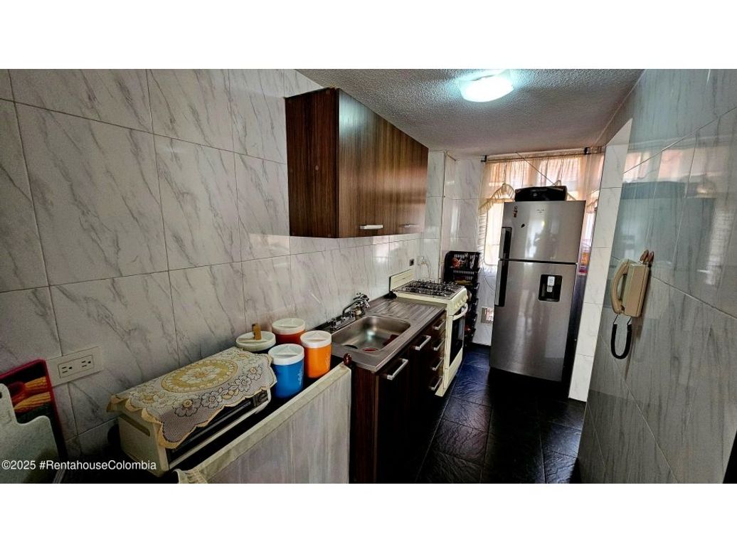 Apartamento de 3 alcobas en venta en Marly, Bogotá, 107 m² · foto 7 de 17